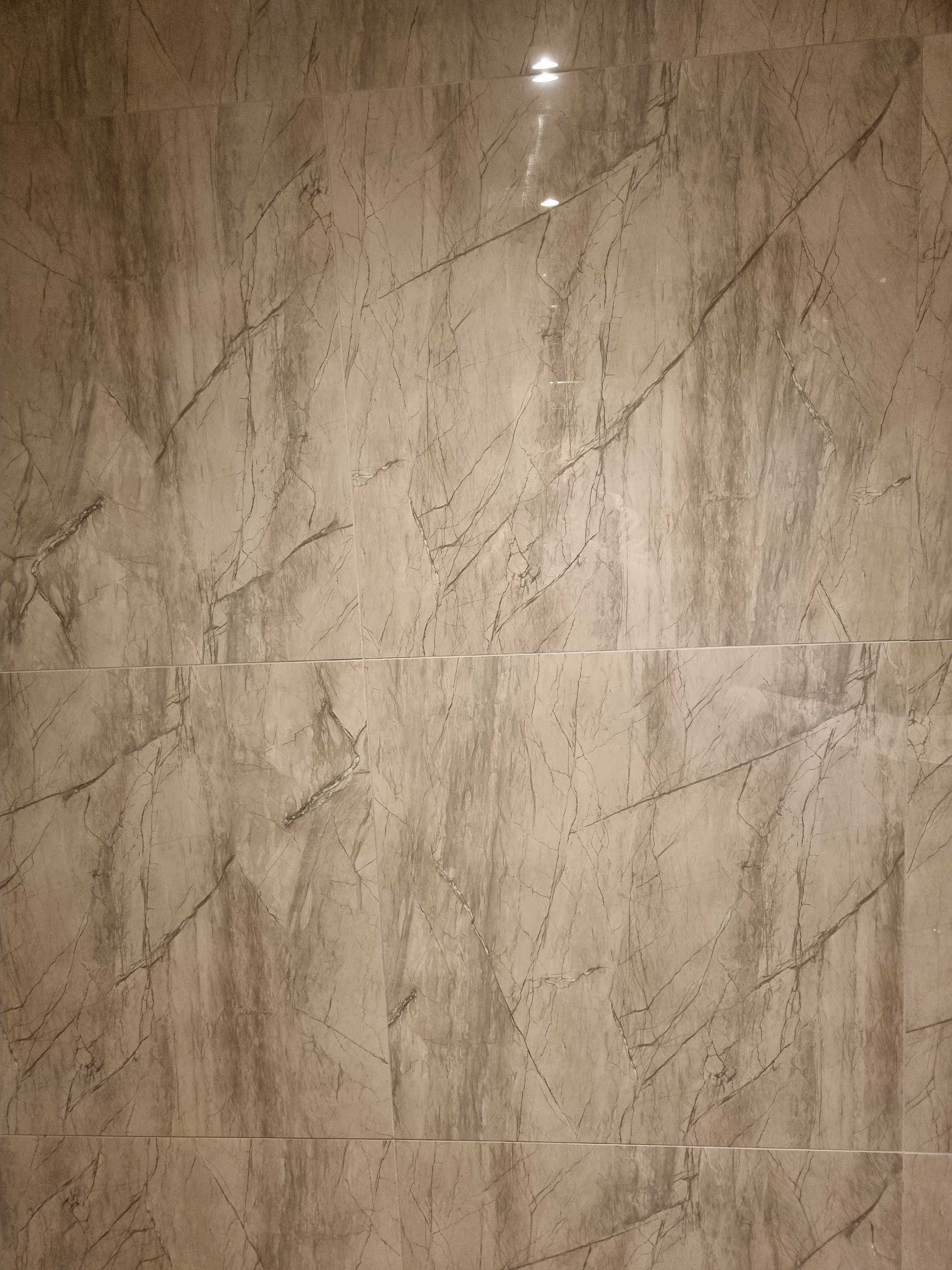 porcelanato polido 800x800x9mm chão ou parede 20€/m2