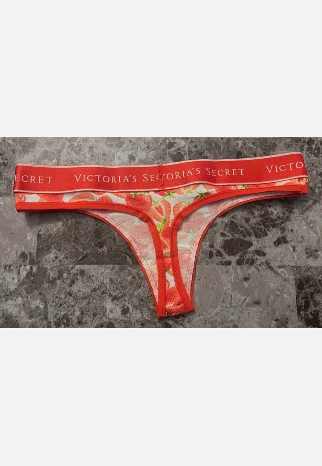 Stringi Victoria's Secret