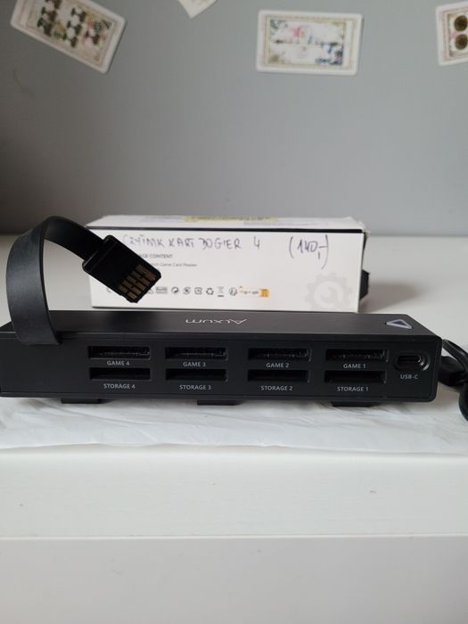 Wielokomorowy czytnik kart do gier ALXUM