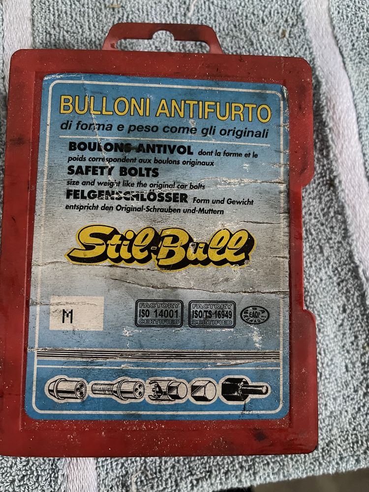 Pernos anti roubo bmw