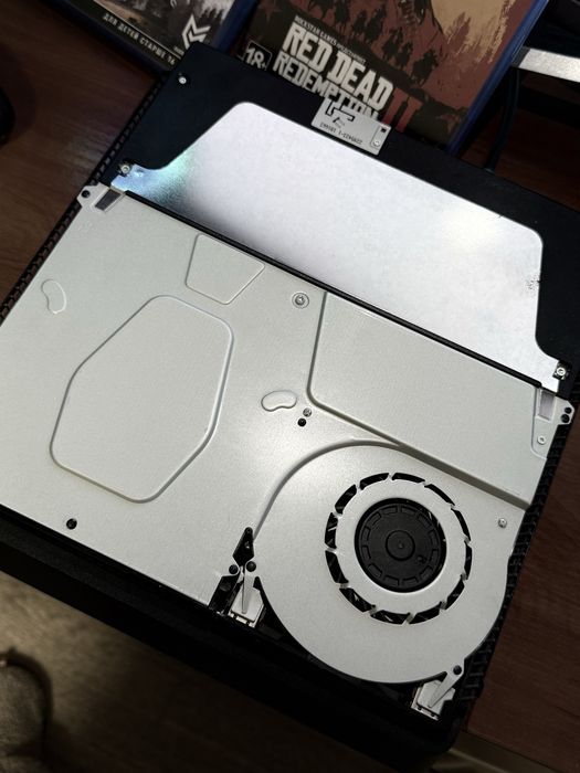 PlasyStation 4 Slim