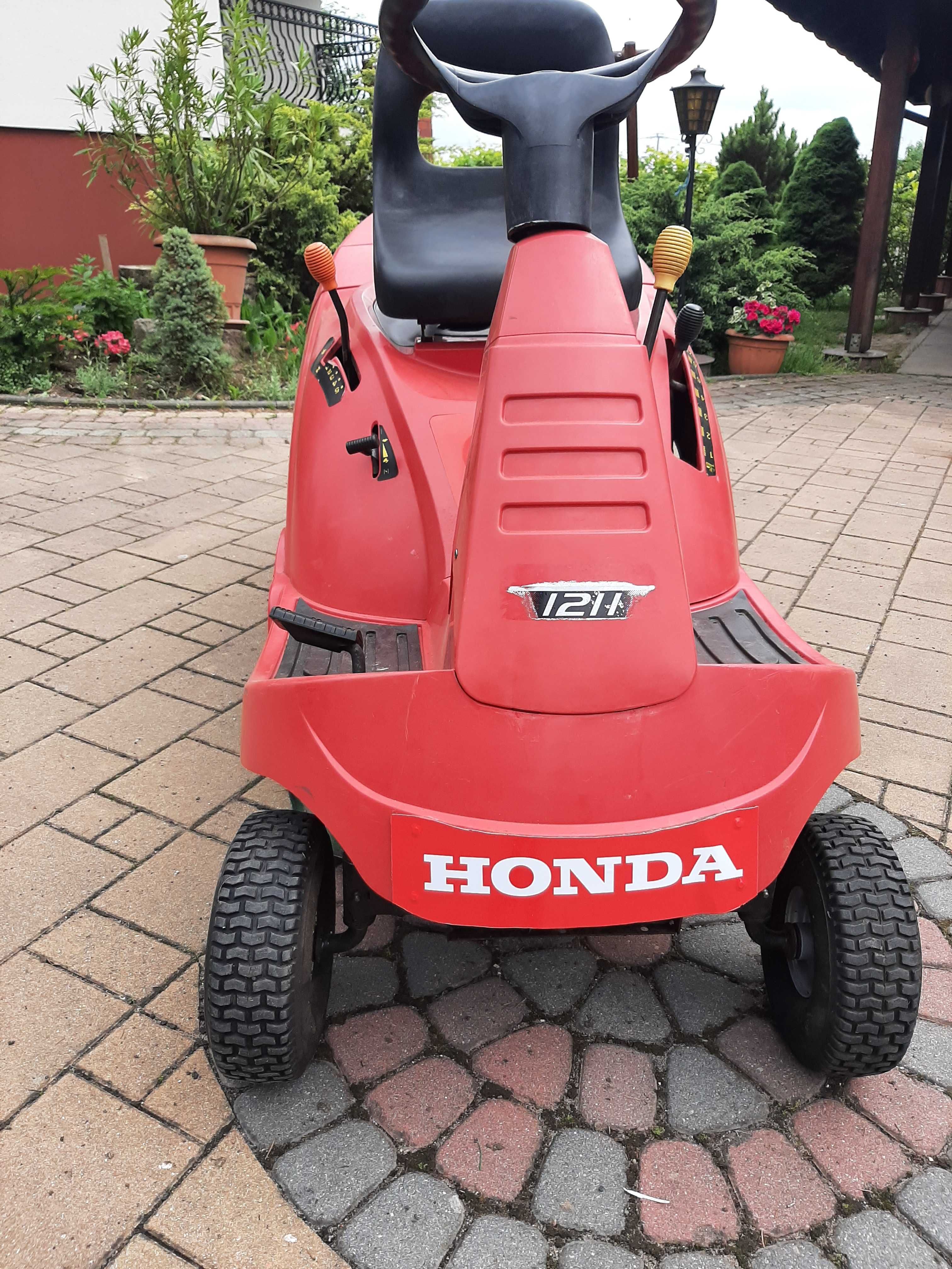 Traktor kosiarka HONDA model 1211  OHV skrzynia manualna + kosz