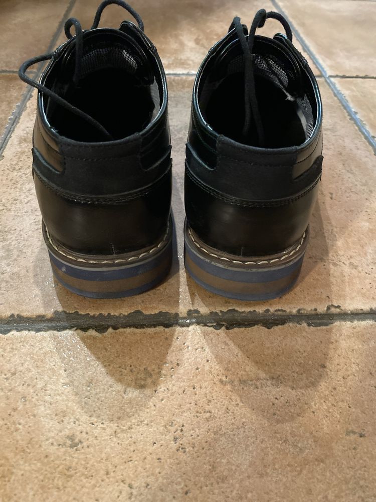 Pantofle skórzane AM rozmiar 40