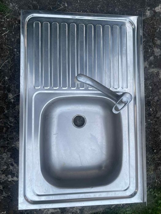 Zlewy 1/2 komorowe z bateria