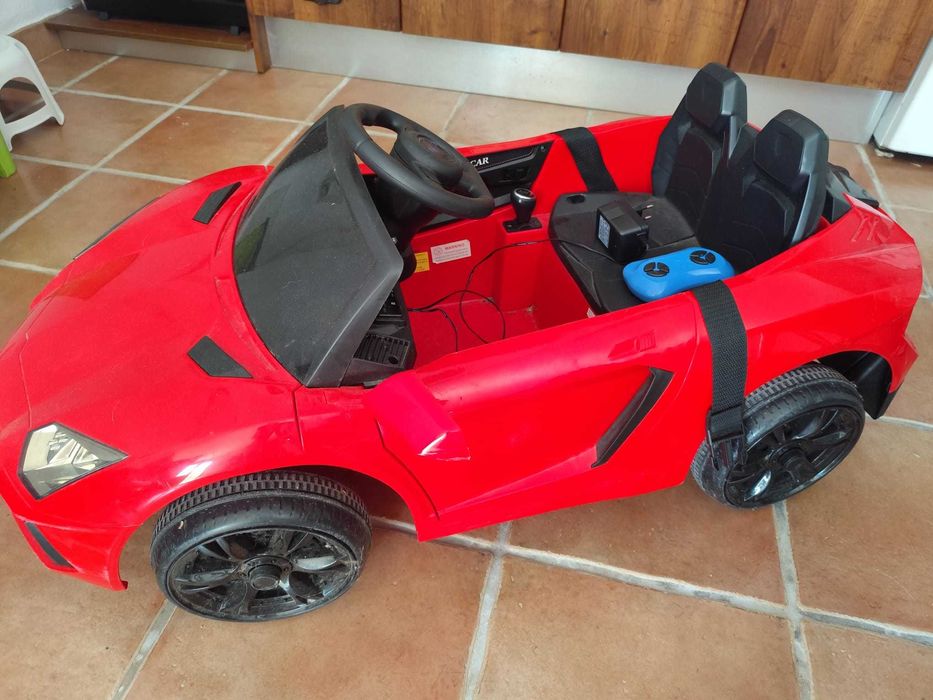 Carro elétrico para criança