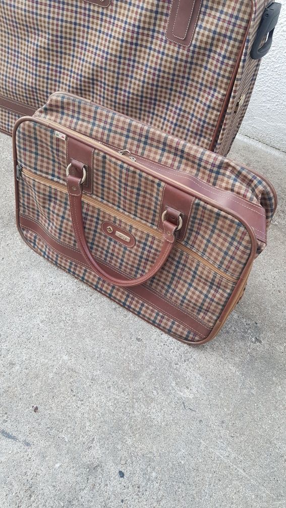 Malas de viagem castanhas