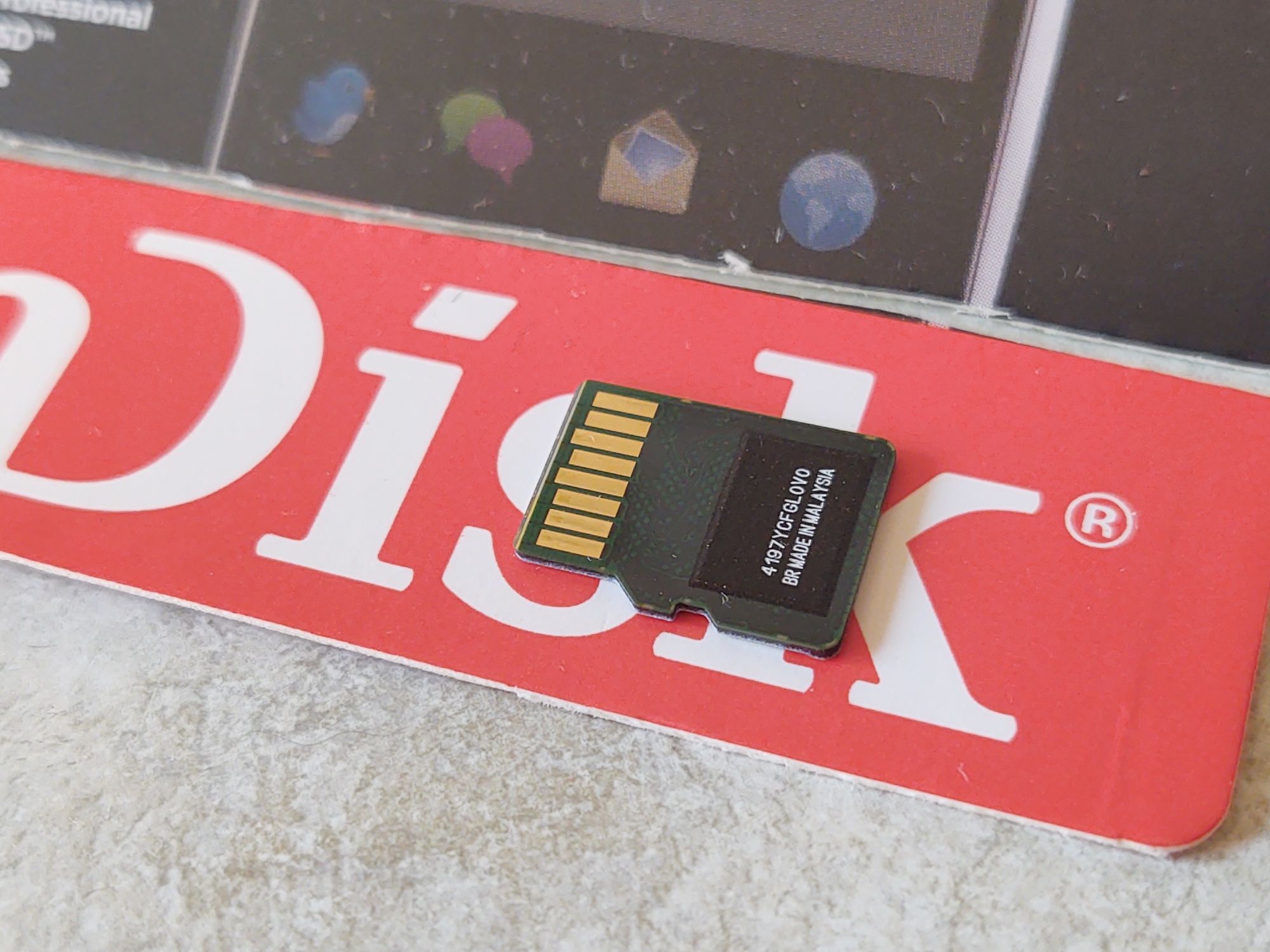 MicroSD SanDisk 512 Gb + Kingston MobileLite Duo 3C