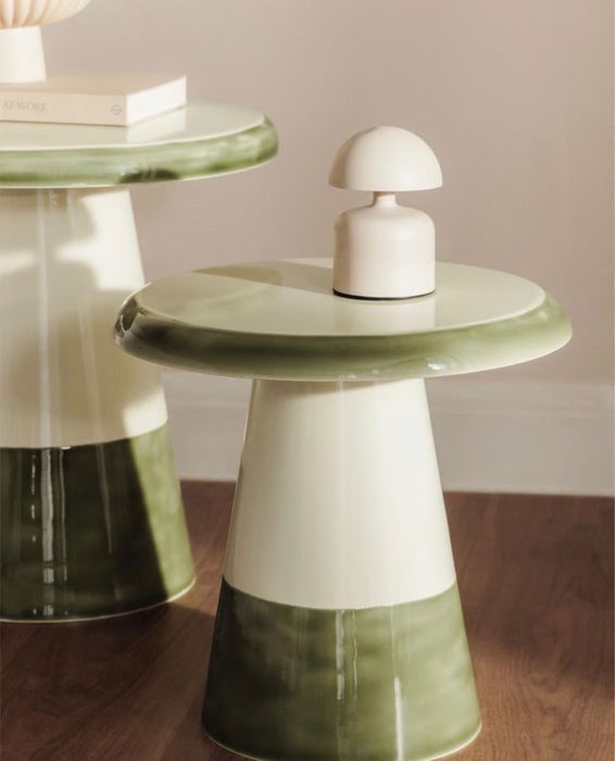 Mesas de apoio NOVAS