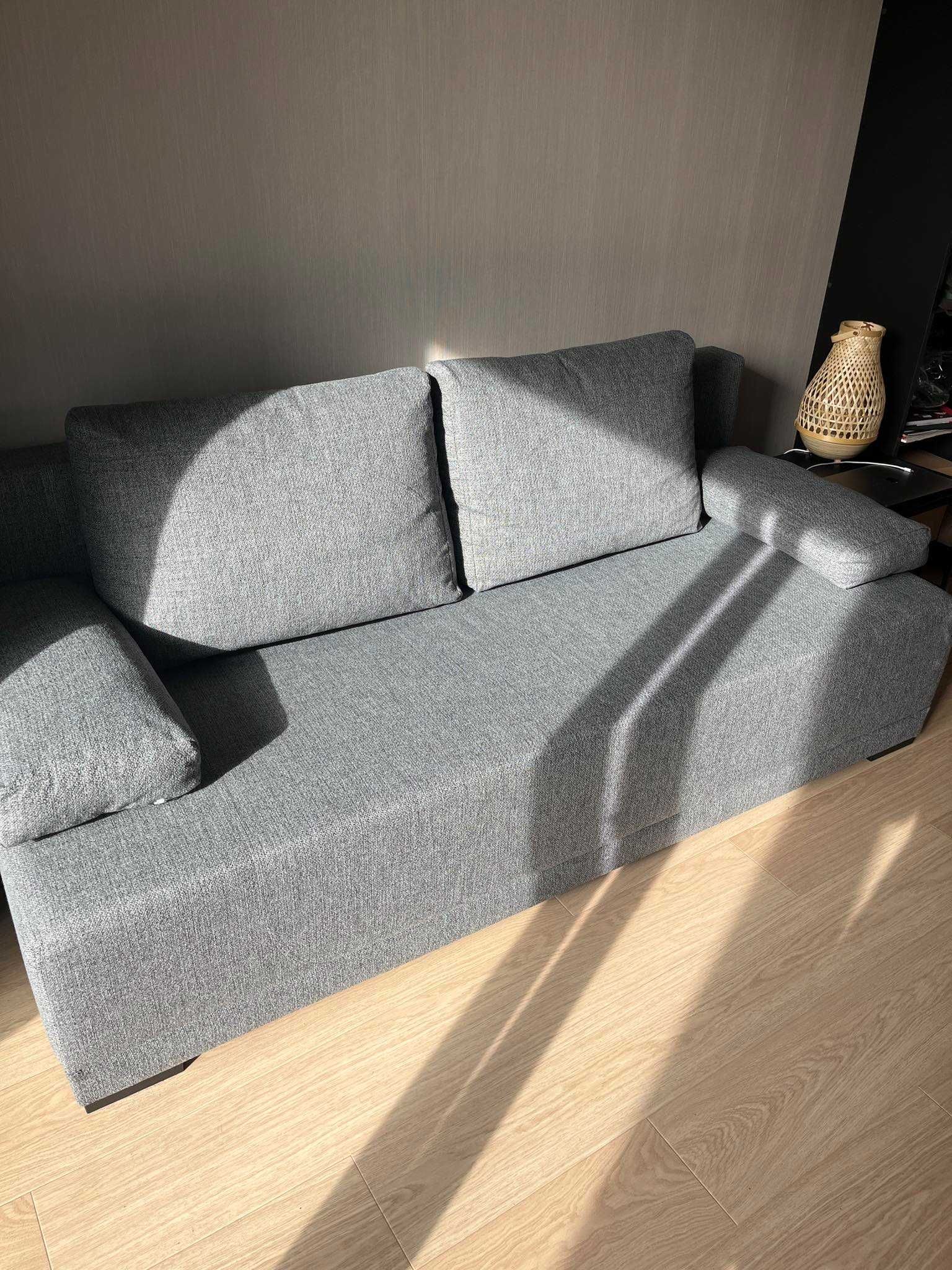 Sofa rozkładana IKEA ARVIKEN
Sofa trzyosobowa