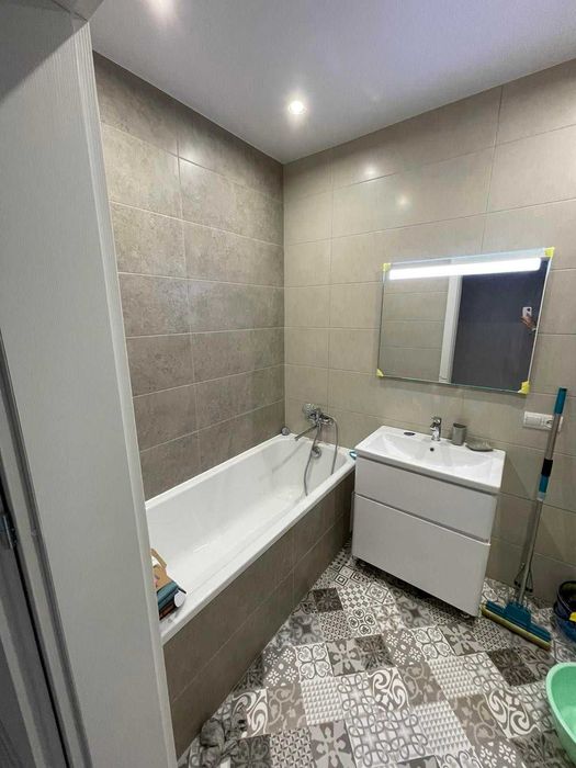 Оренда 3 кімнатної квартири в Новобудові