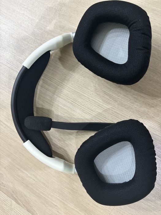 Auscultadores Corsair Void Elite RGB Wireless 7.1