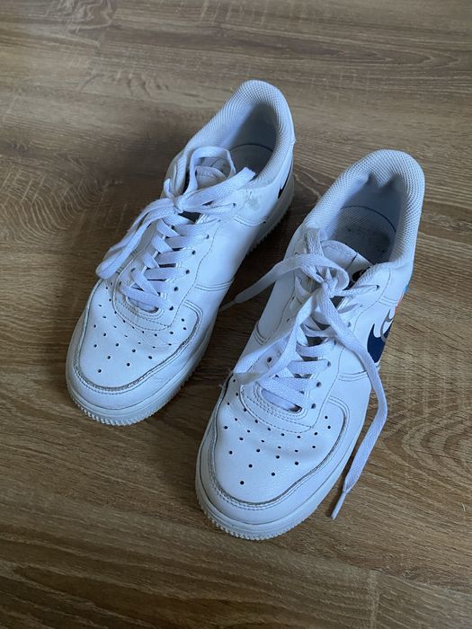 Białe Nike Air Force rozmiar 39