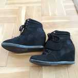 Buty jesienne na koturnie