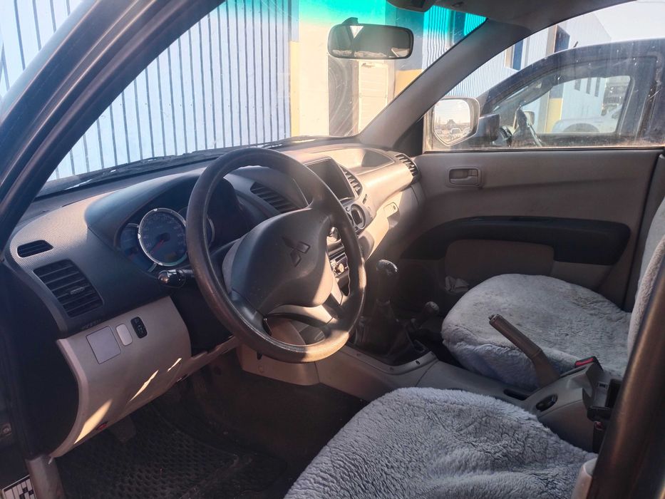 Mitsubishi l 200 4*4