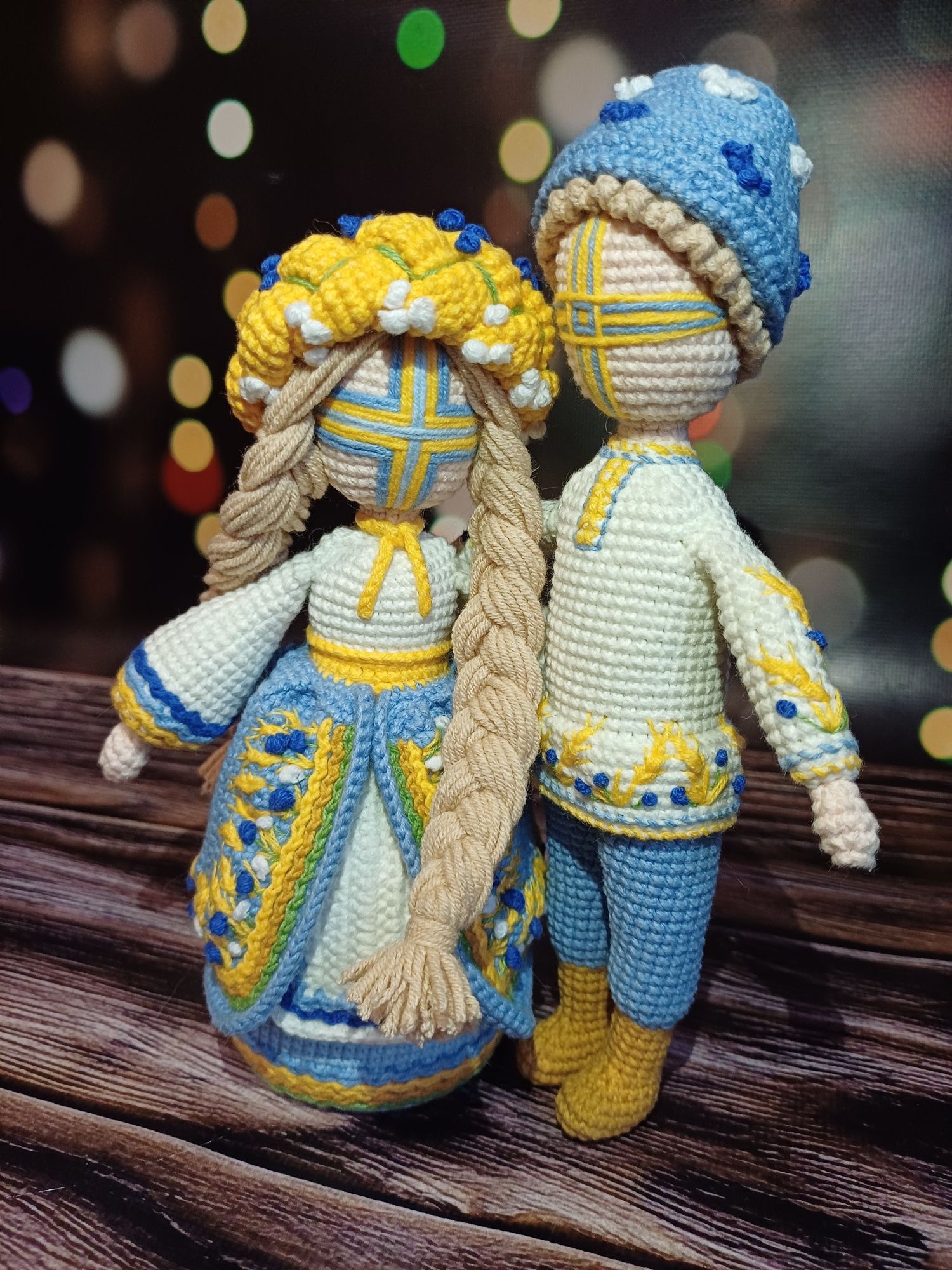 Берегиня (в'язана інтер'єрна іграшка)