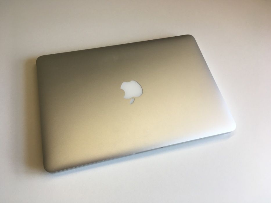 Computador portátil MacBook Pro early 2015