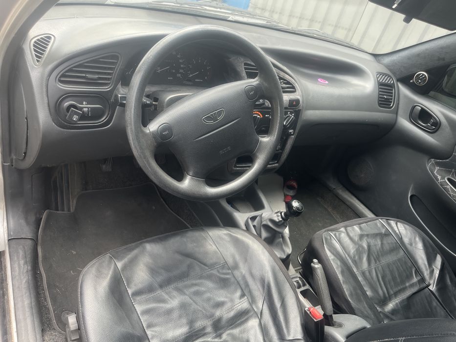 Ланос 1.6 повна комплектація.