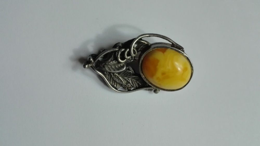 Украшение Пейзажный прибалтийский Янтарь цветок в серебре, брошь.