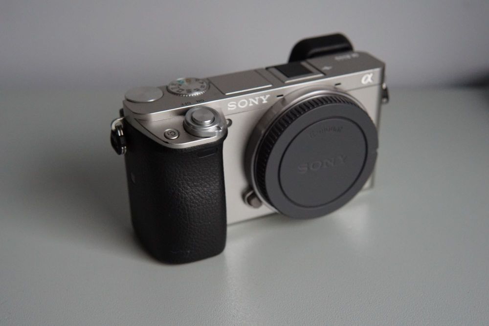 Sony Alpha A6000 + SEL2870 OSS / Dużo Dodatków