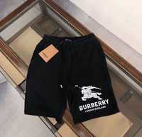 Шорти Burberry.