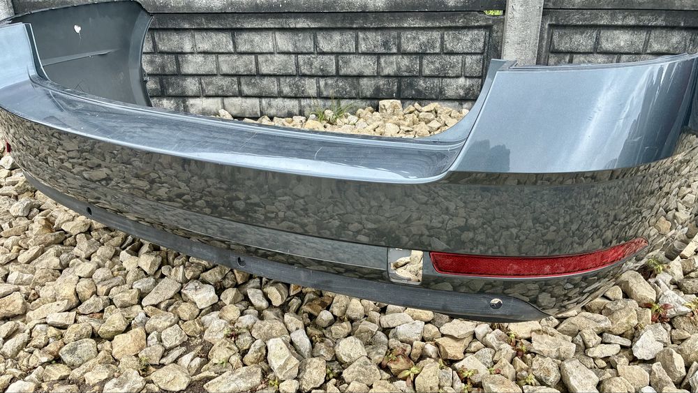 Zderzak tylny 4xPDC LF7Y Skoda Octavia 3 III FL 17- kombi oryginal
