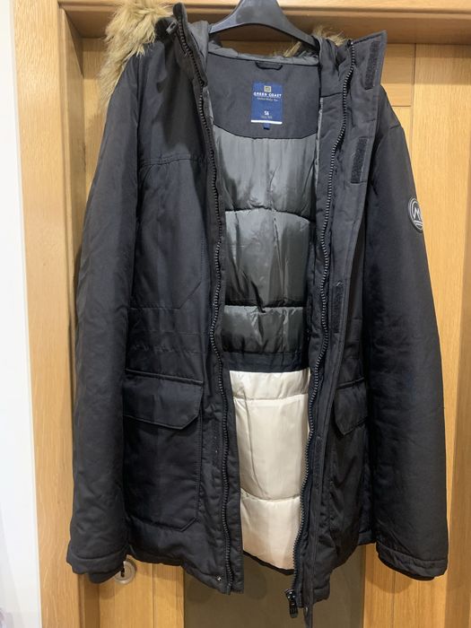 Parka com capuz // Impermeavel