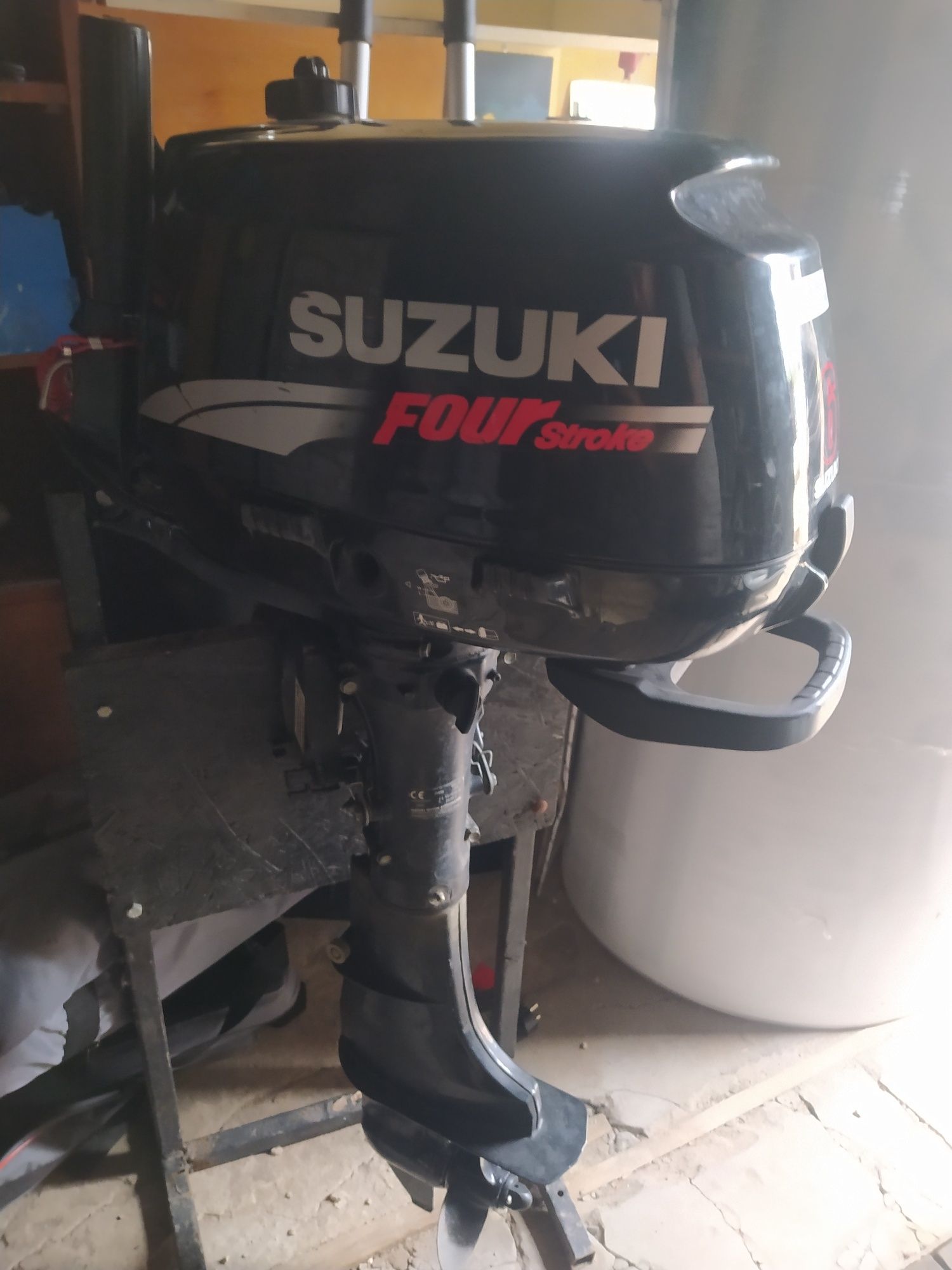 Лодочный мотор Suzuki 6