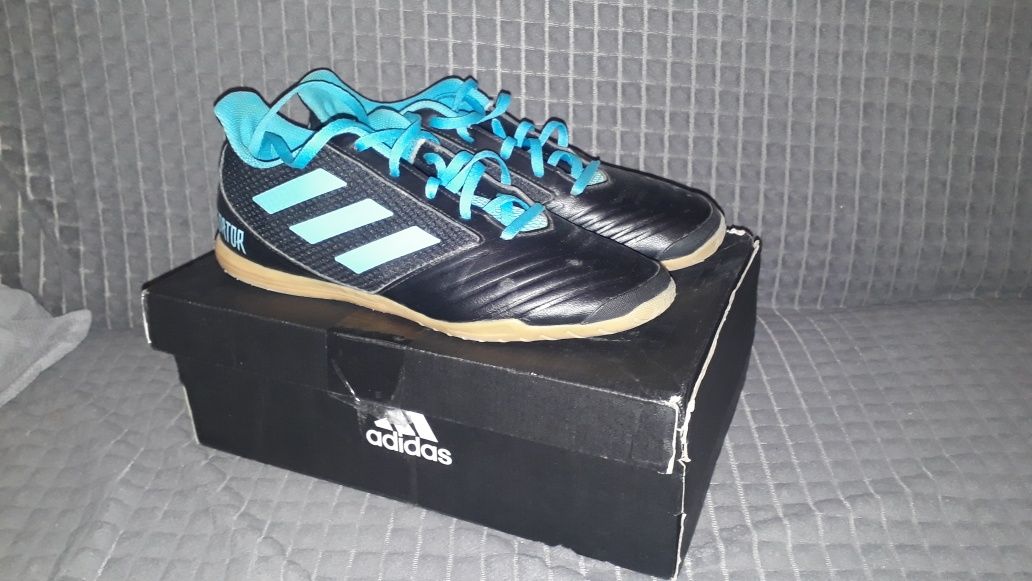 Buty halowe Adidas Predator rozm. 42