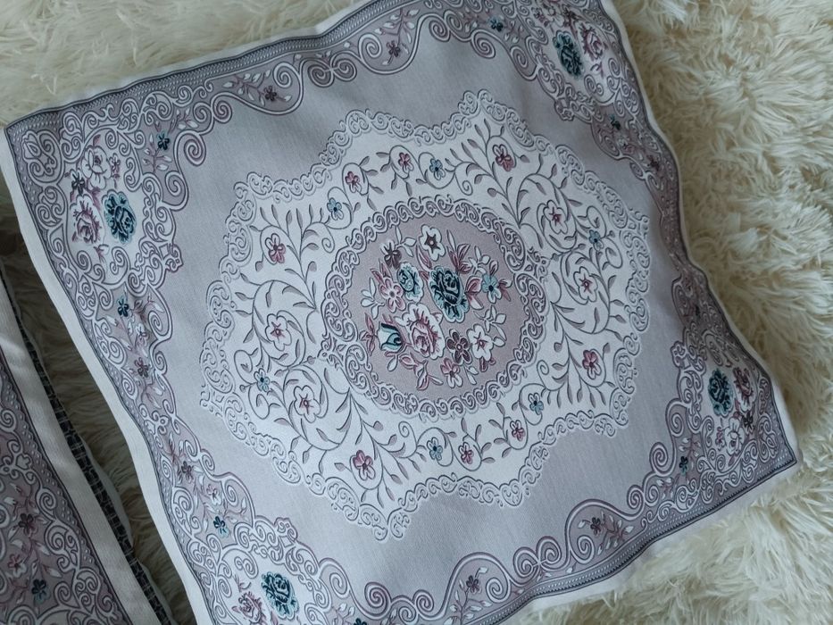 Poszewki komplet nowe 40*40cm różne wzory kwiaty i rower