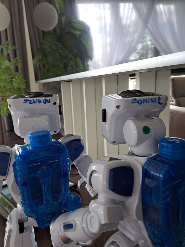 Robot interaktywny 2szt dla rodzeństwa,  bliźniaków, na prezent