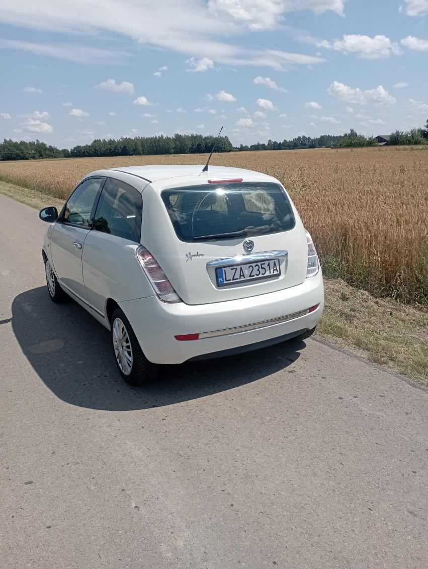 Lancia Ypsilon 1.2 D.I.V.A.