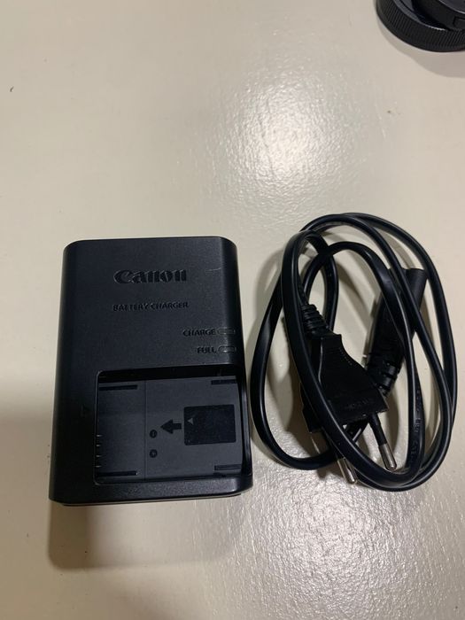 Câmera Canon EOS M50 + lente 15- 45mm