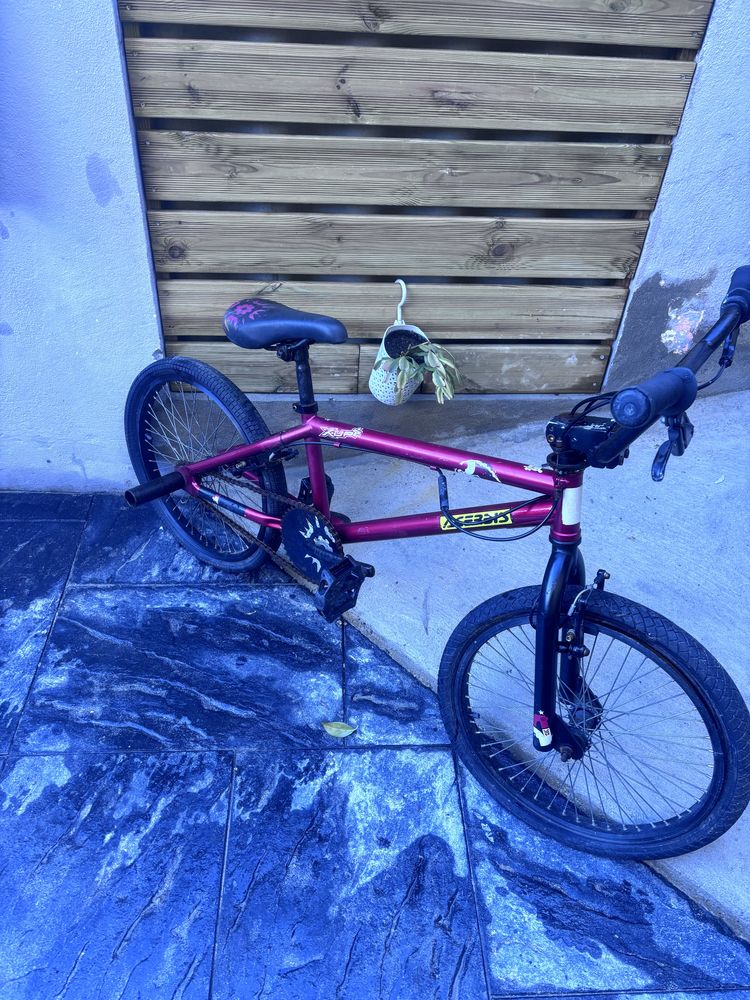 Bicicleta BMX rida 20”