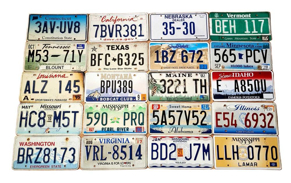 20 oryginalnych tablic rejestracyjnych z USA
