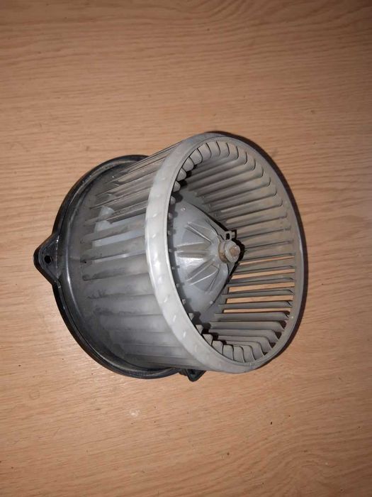 Вентилятор печки моторчик sens lanos nexia nubira vectra zafira RAV 4