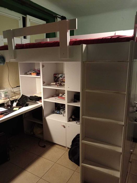 Łóżko piętrowe z biurkiem i szafą używane