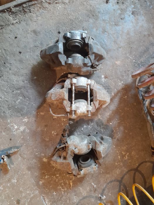 Супорта ваз 2101-07 правий лівий є в наявності