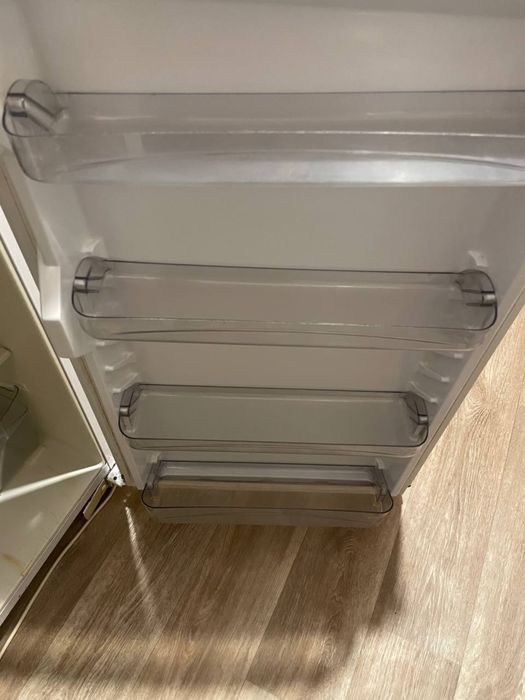 Холодильник Днепр під ремонт