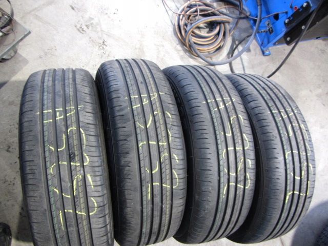 Dunlop grandtrek pt30 225/60/18