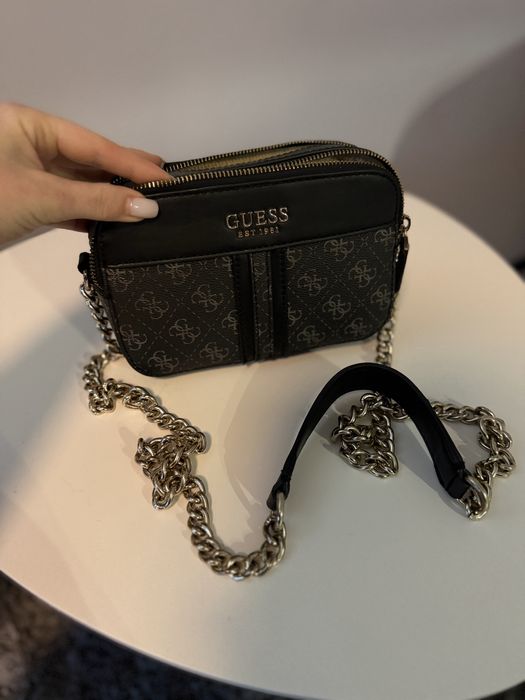 Продам сумочку Guess