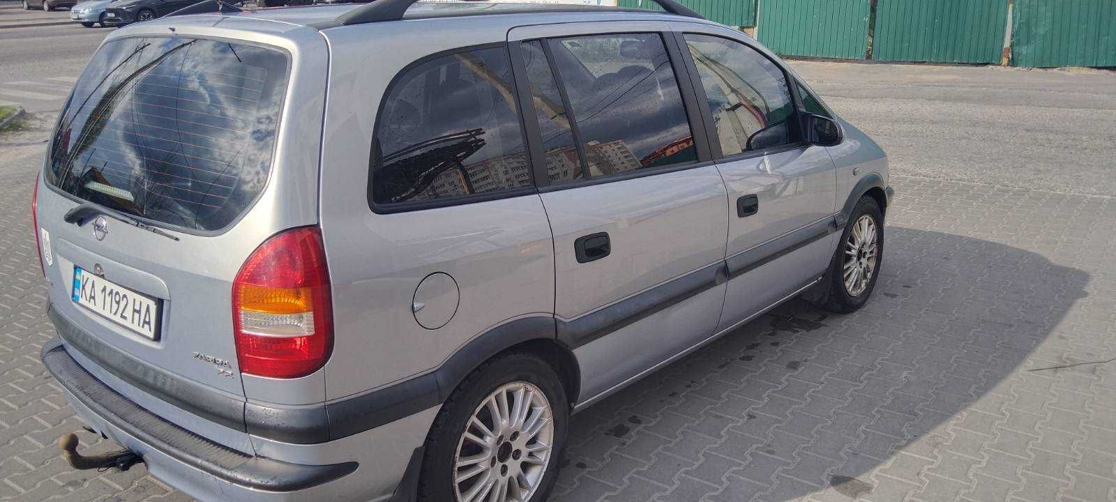 Opel Zafira 2001 AT