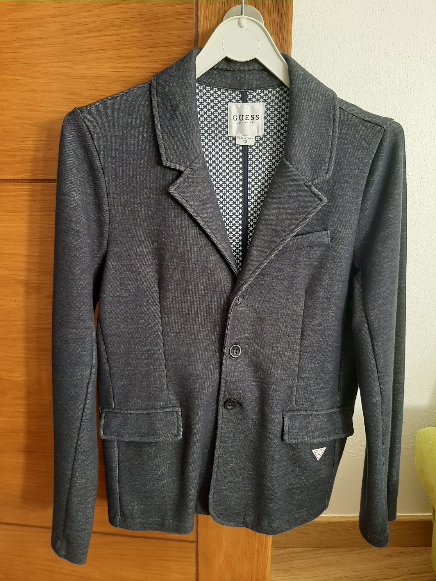 Blazer rapaz guess 12 anos