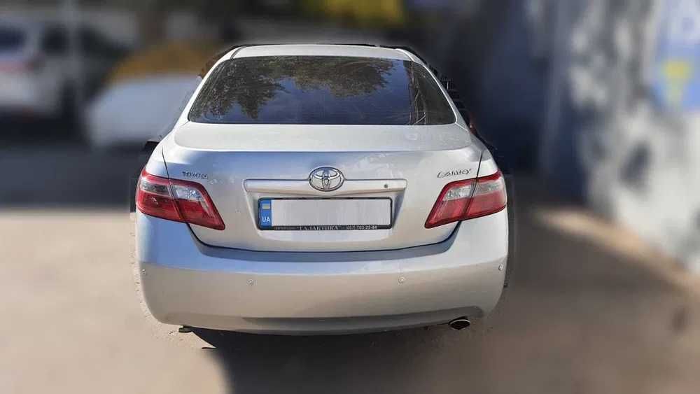 Toyota-Camry 2006 2,4 (максимальна комплектація)