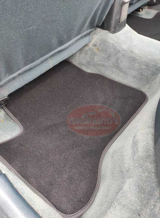 Tapetes automóvel personalizados