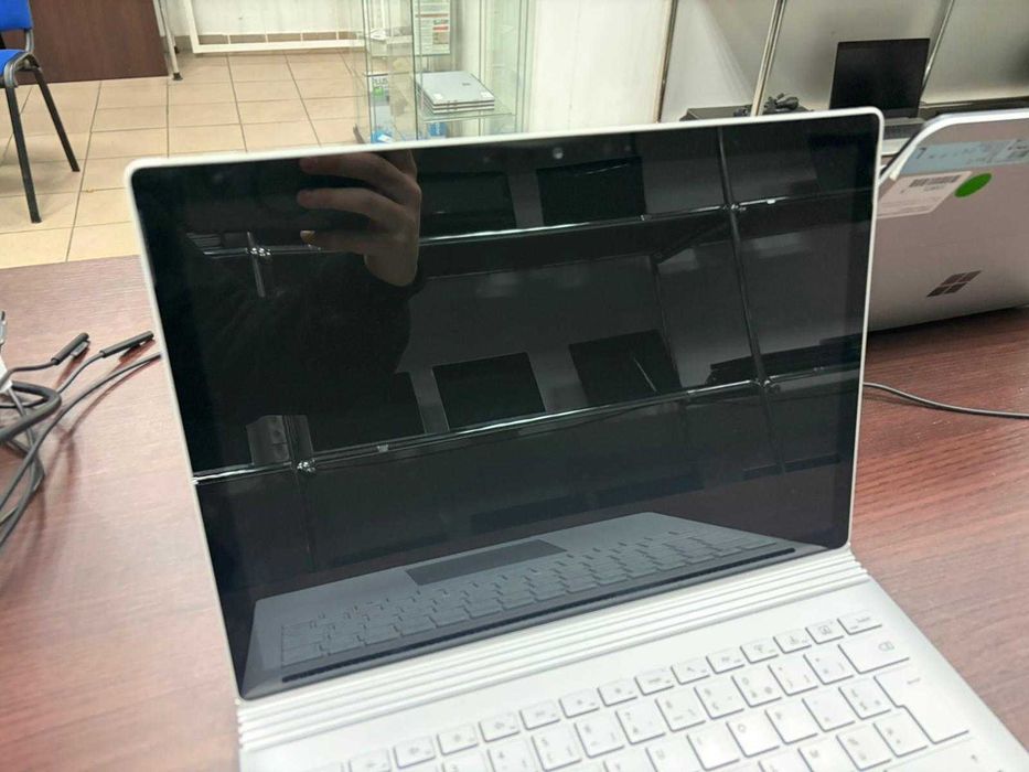 Laptop 2w1 15" Microsoft Surface Book 3 i7 GTX 16GB 256SSD Klasa A