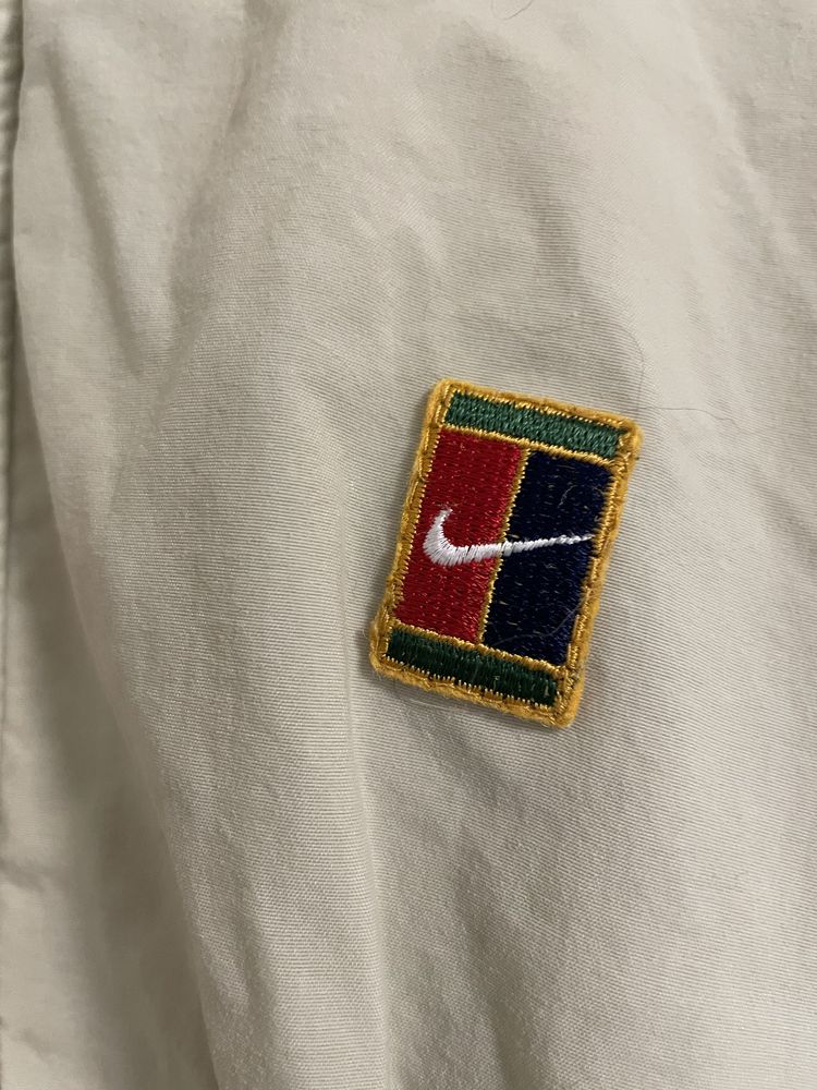 Nike rozm L/XL, kurtka wiatówka z siateczką oddychająca
