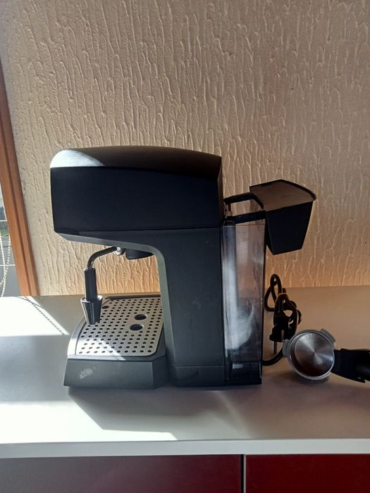 Máquina de café AEG Electrolux modelo EA 120 TSK 1602 totalmente compl