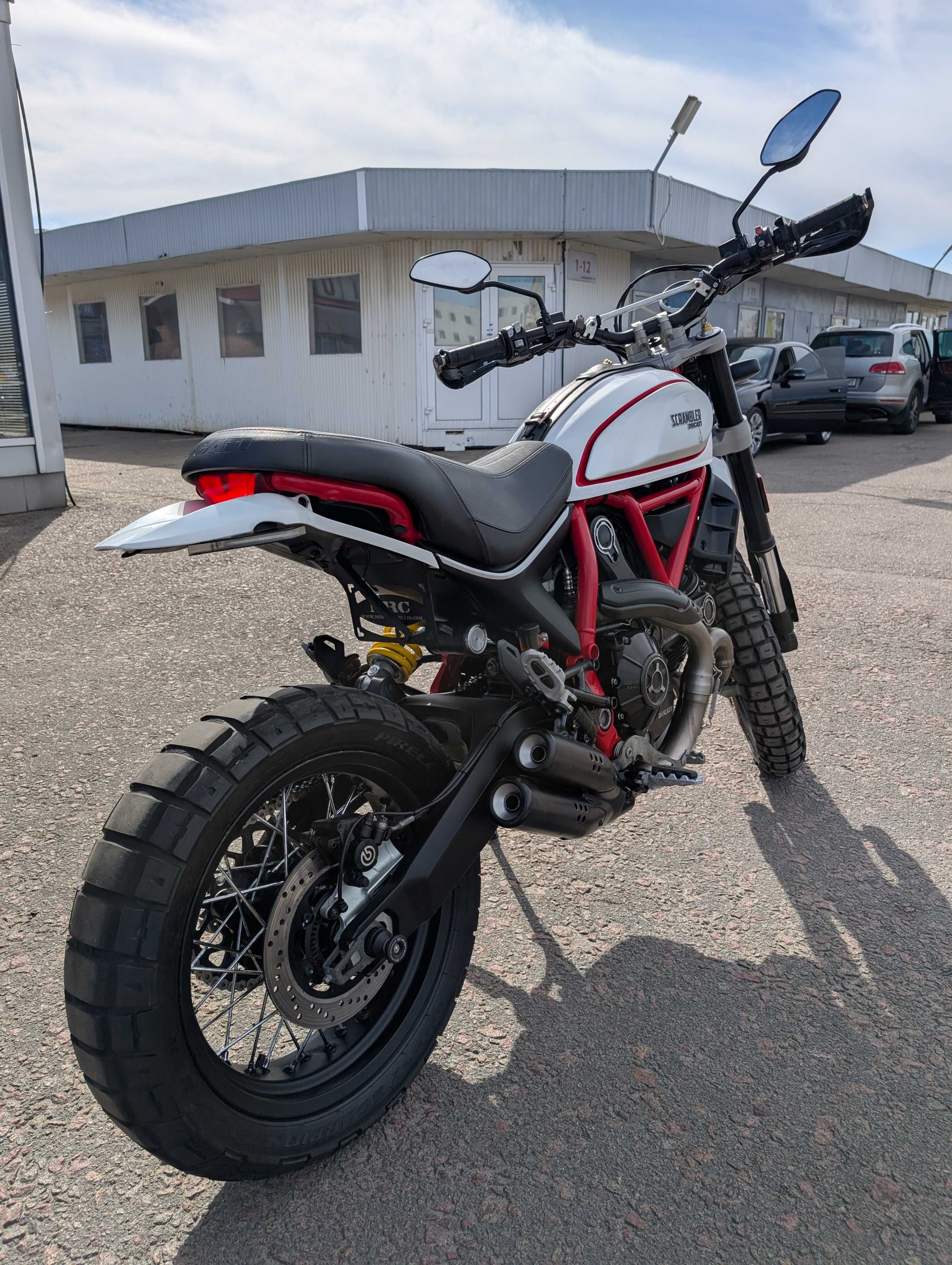 Мотоцикл Ducati Scrambler 800 ABS Desert Sled MoToBaZa