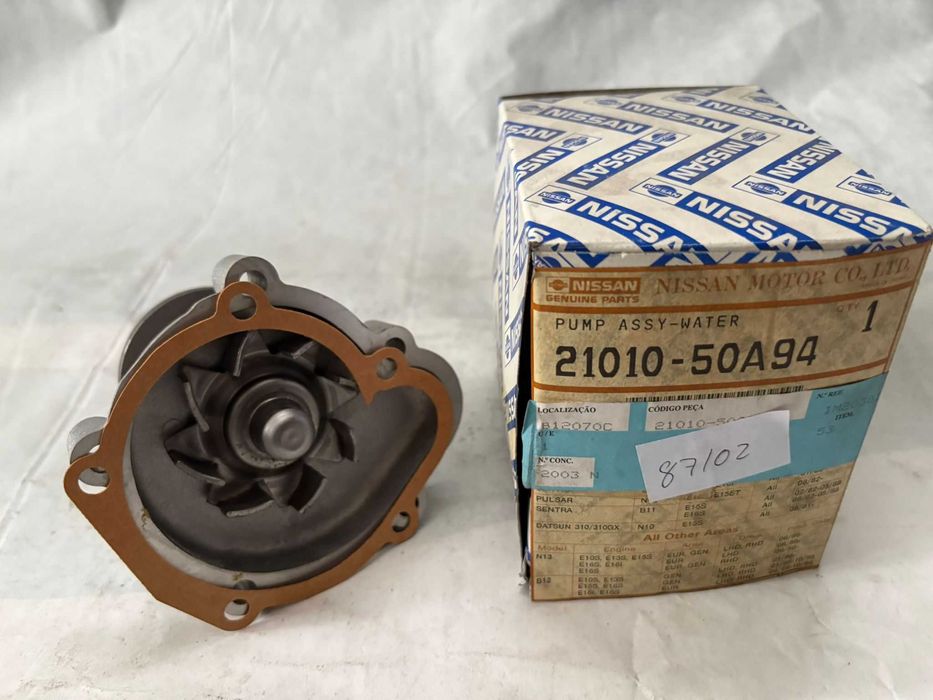 Bomba de Água Nissan Sunny N13