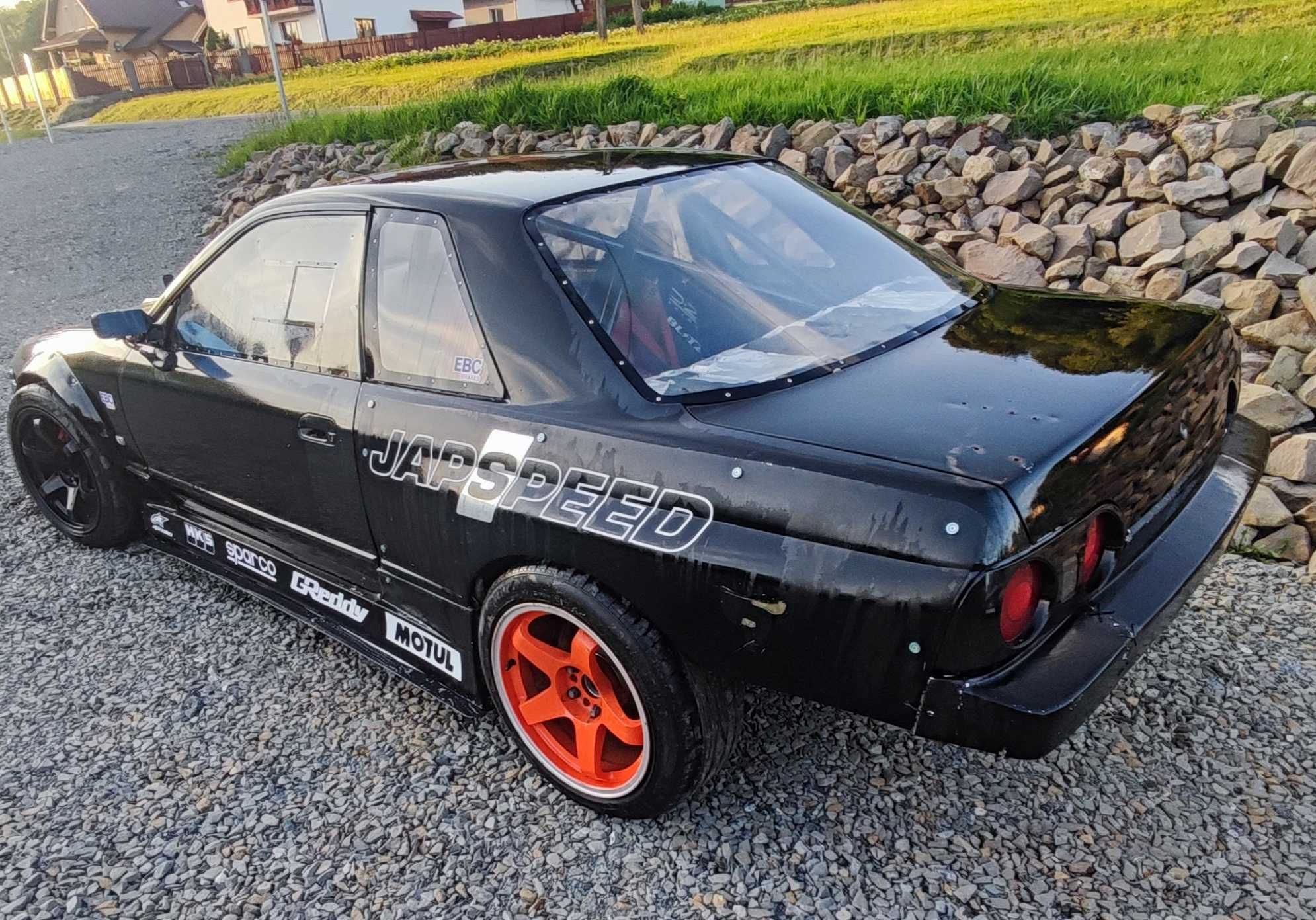 Nissan Skyline R32 drift rb20